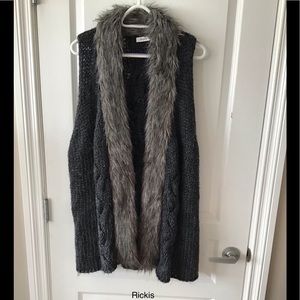 Ricki’s bulky knit Vest